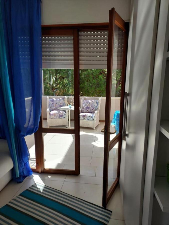 Solare Apartment Бибионе Екстериор снимка